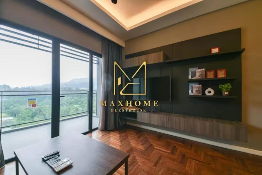Maxhome Premium@vista Apartment *